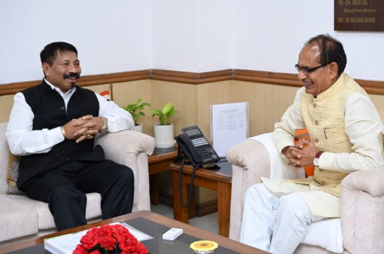 Atul Bora (Left) and Shivraj Singh Chouhan (Right)